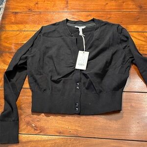 Chic Bravissimo Black Crop Notch Neck Top nwt 2-25-14